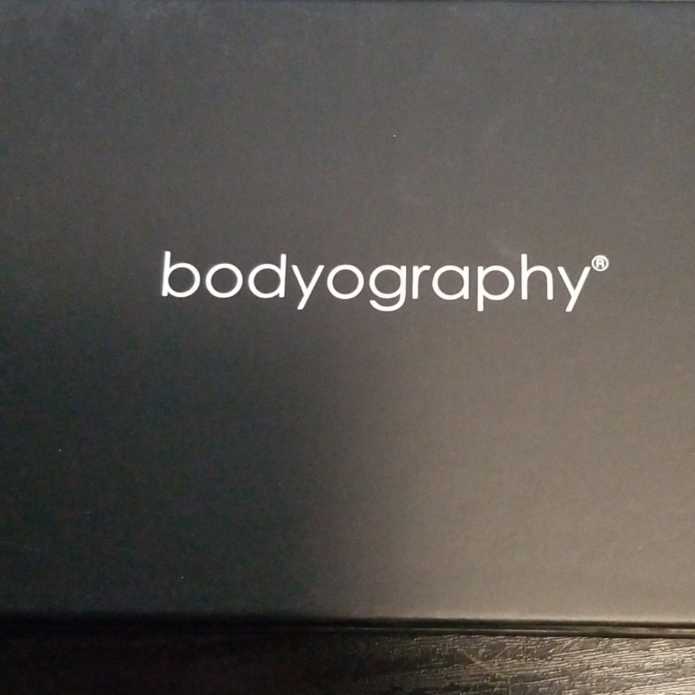Bodyography silk cream foundation palette